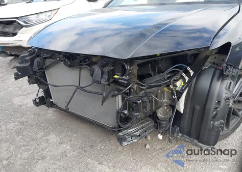 2025 Toyota Camry Se z USA, uszkodzony, nr VIN 4T1DBADK3SU523372